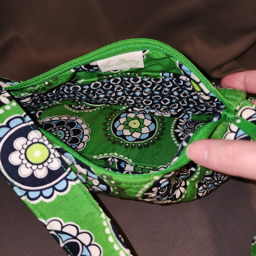 VERA BRADLEY SMALL PURSE CUPCAKE GREEN - Picture 5 of 5